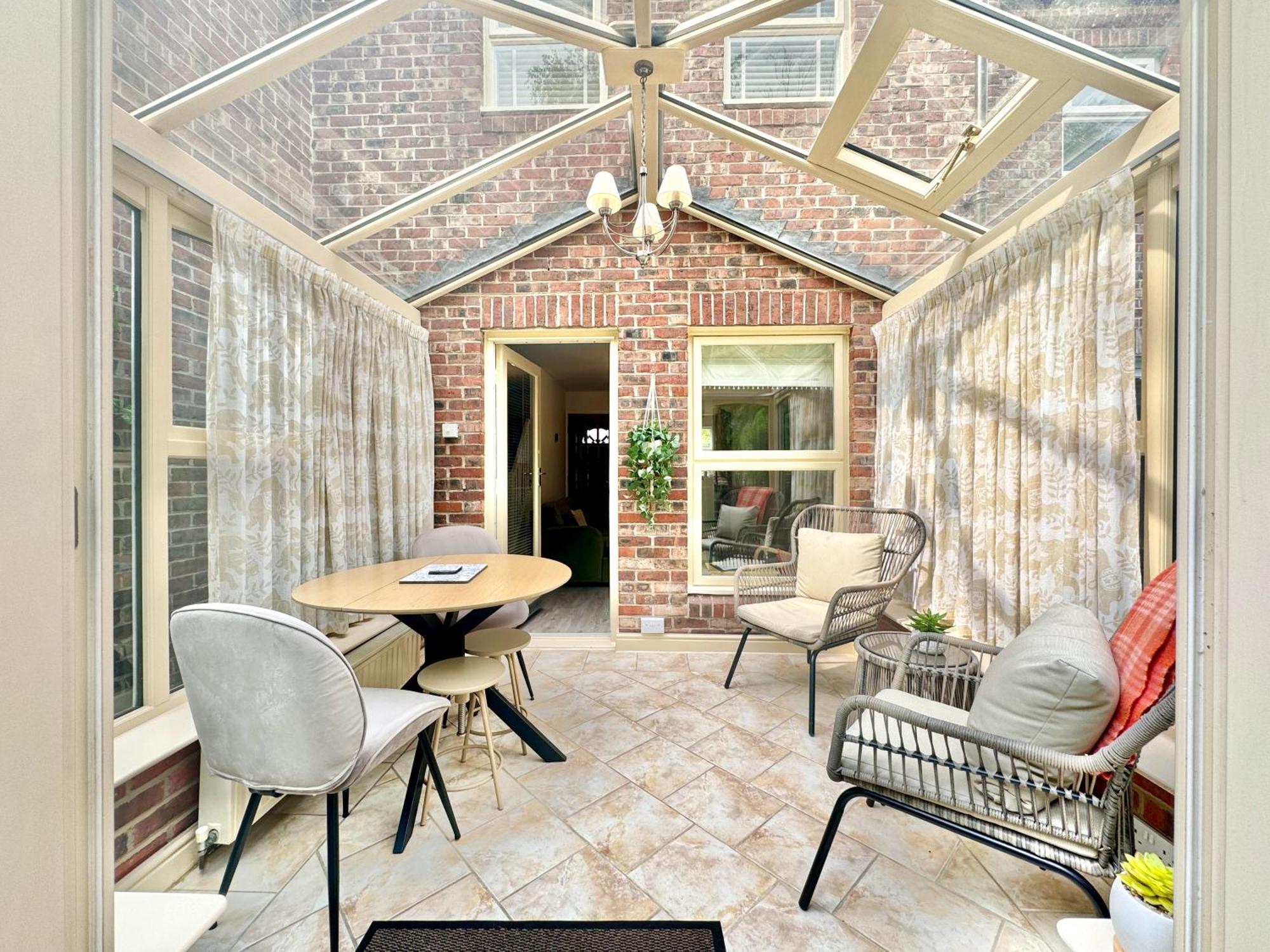 Cherry Blossom Cottage York Exterior photo